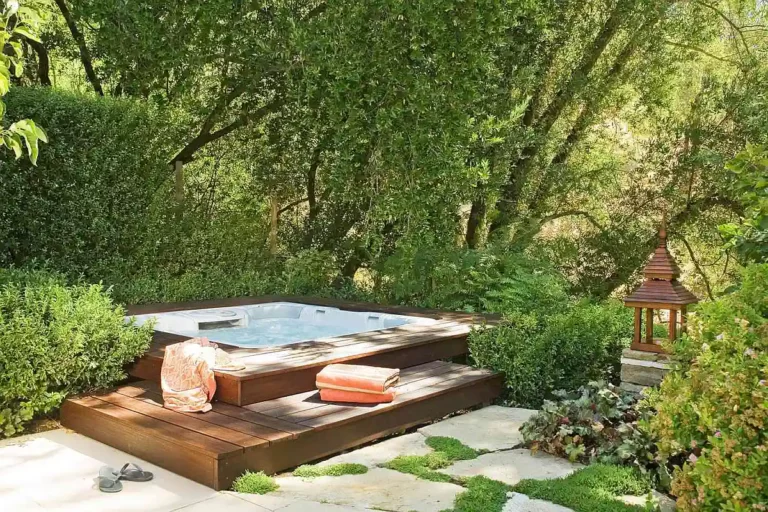 Cuál es el mejor lugar para poner un Jacuzzi en tu jardín?