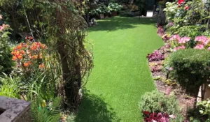 Cómo diseñar un jardín ecológico con césped artificial