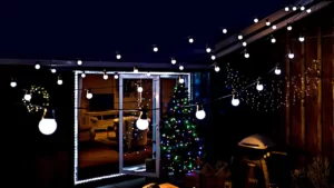 Iluminando la Magia de tu Jardín en Navidad: Guía para Instalar Luces Festivas