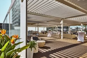 Añadiendo Elegancia y Durabilidad a tu Jardín con Pérgolas de Aluminio